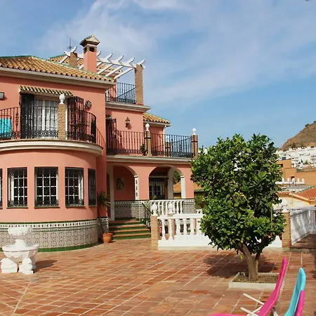 Alojamento de Acomodação e Pequeno-almoço Villa Malaga